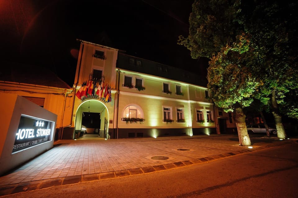 Facade/entrance, Street view
