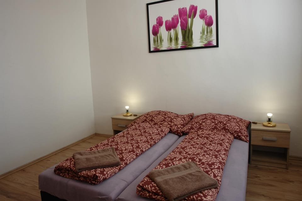 Decorative detail, Bedroom