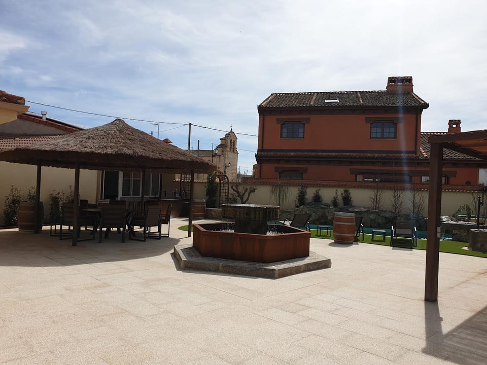 Garden, Swimming pool