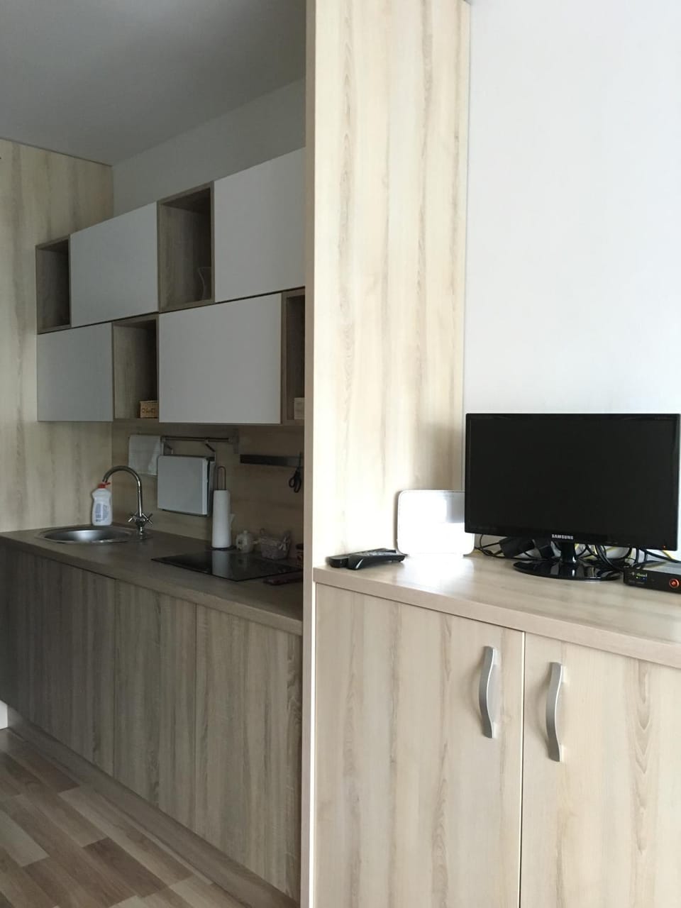 TV and multimedia, Kitchen or kitchenette