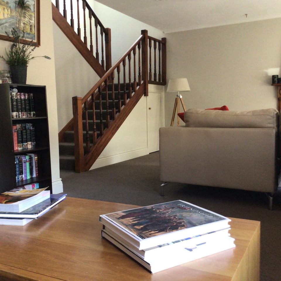 City townhouse walking distance to city House in Launceston