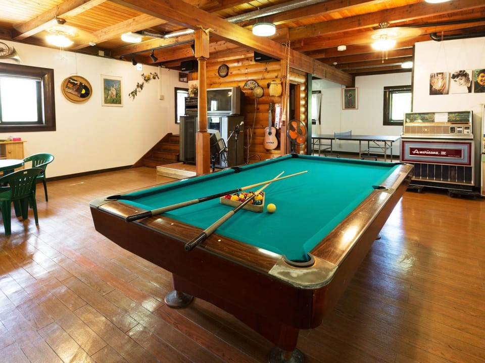 Billiard