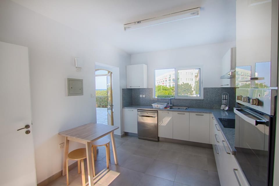 Fig Tree Bay Villa 2 Villa in Protaras