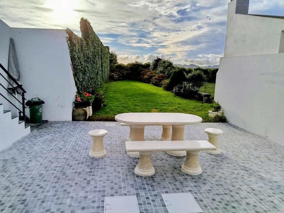 Patio, Inner courtyard view