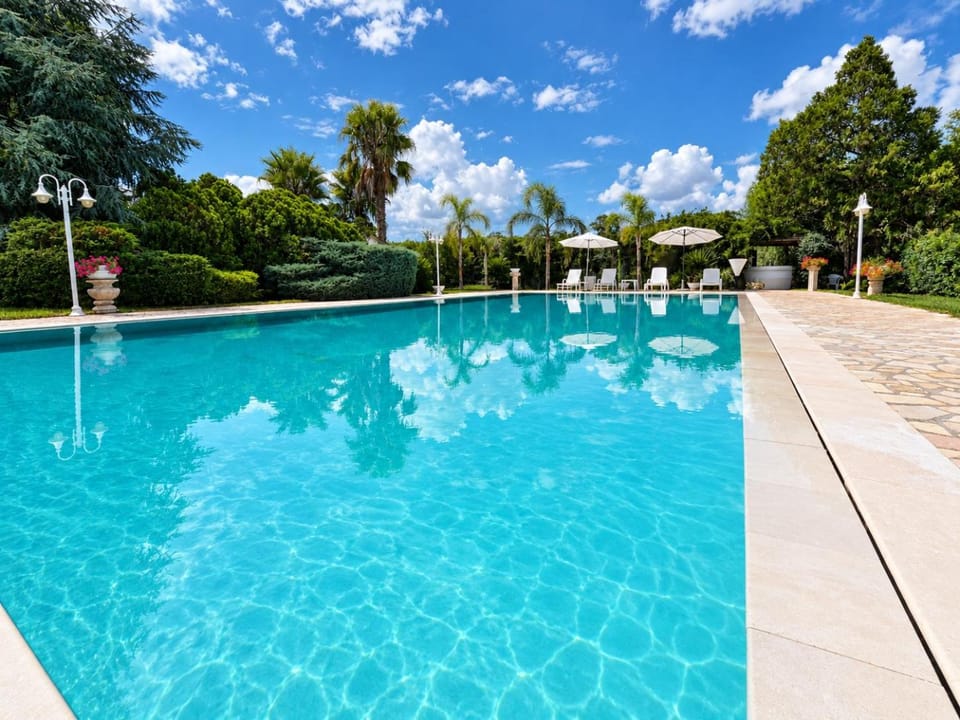 Day, Pool view, Swimming pool, sunbed