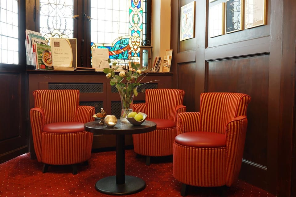 Lobby or reception, Seating area