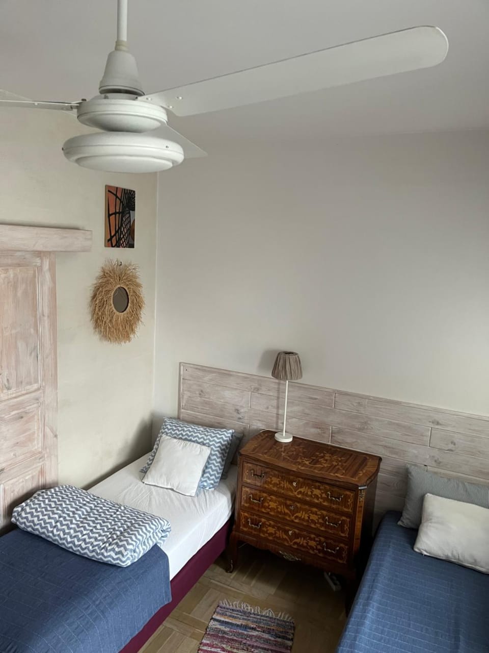 Bed, Bedroom, fireplace