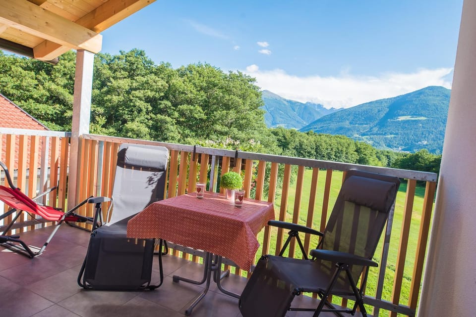 View (from property/room), Balcony/Terrace