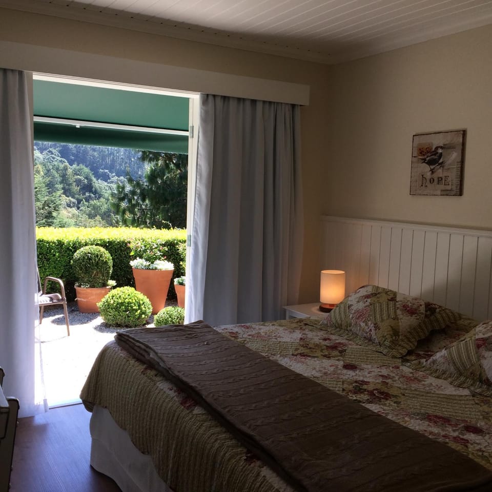 Bed, Garden
