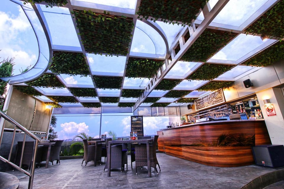 Lounge or bar