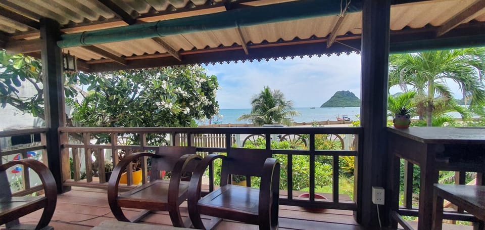 SeeSea Thai wooden house on beachfront Bed and Breakfast in Prachuap Khiri Khan, Thailand