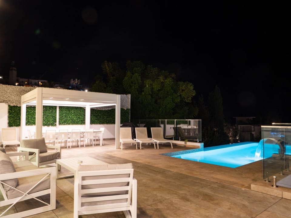 Pool view