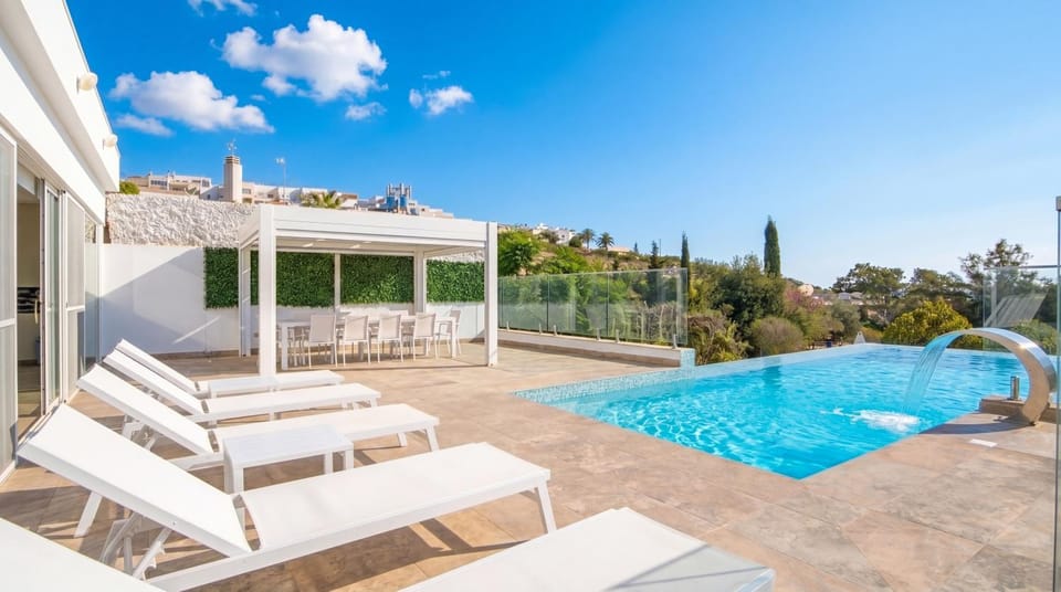 Property building, Patio, Day, Natural landscape, View (from property/room), Balcony/Terrace, Pool view, Swimming pool, sunbed