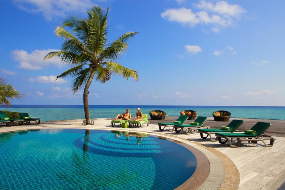 Beach, Pool view, Sea view, Swimming pool, sunbed