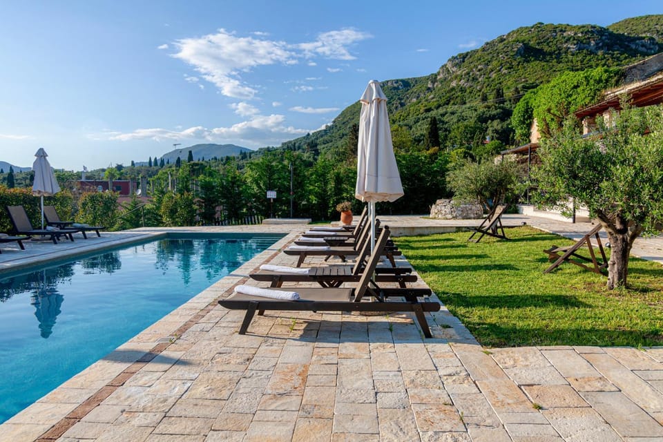 Day, Garden, Garden view, Mountain view, Pool view, Swimming pool