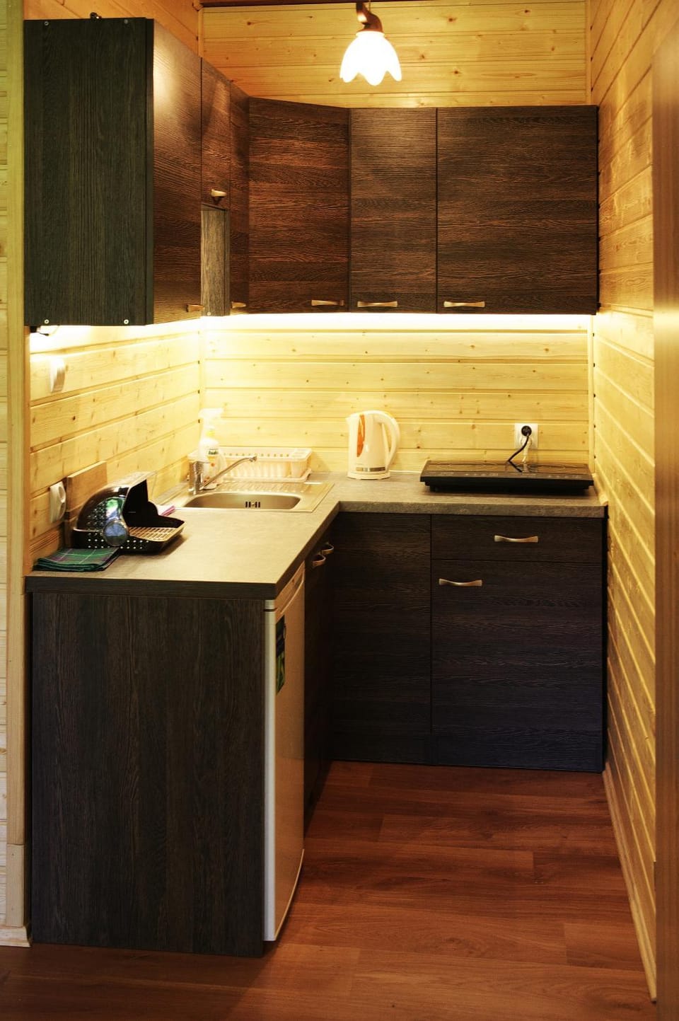Kitchen or kitchenette, Communal kitchen