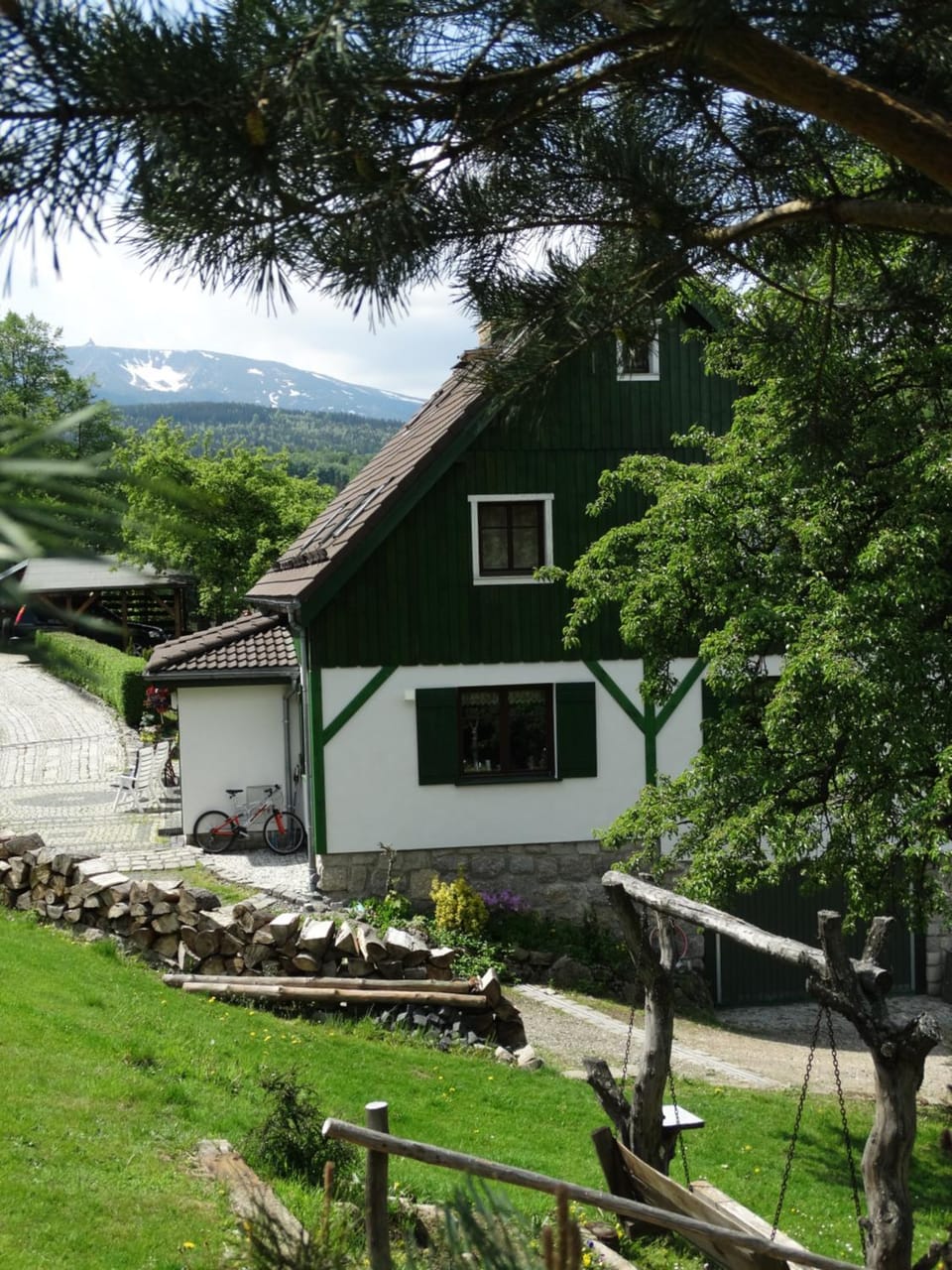 Garden view, Mountain view