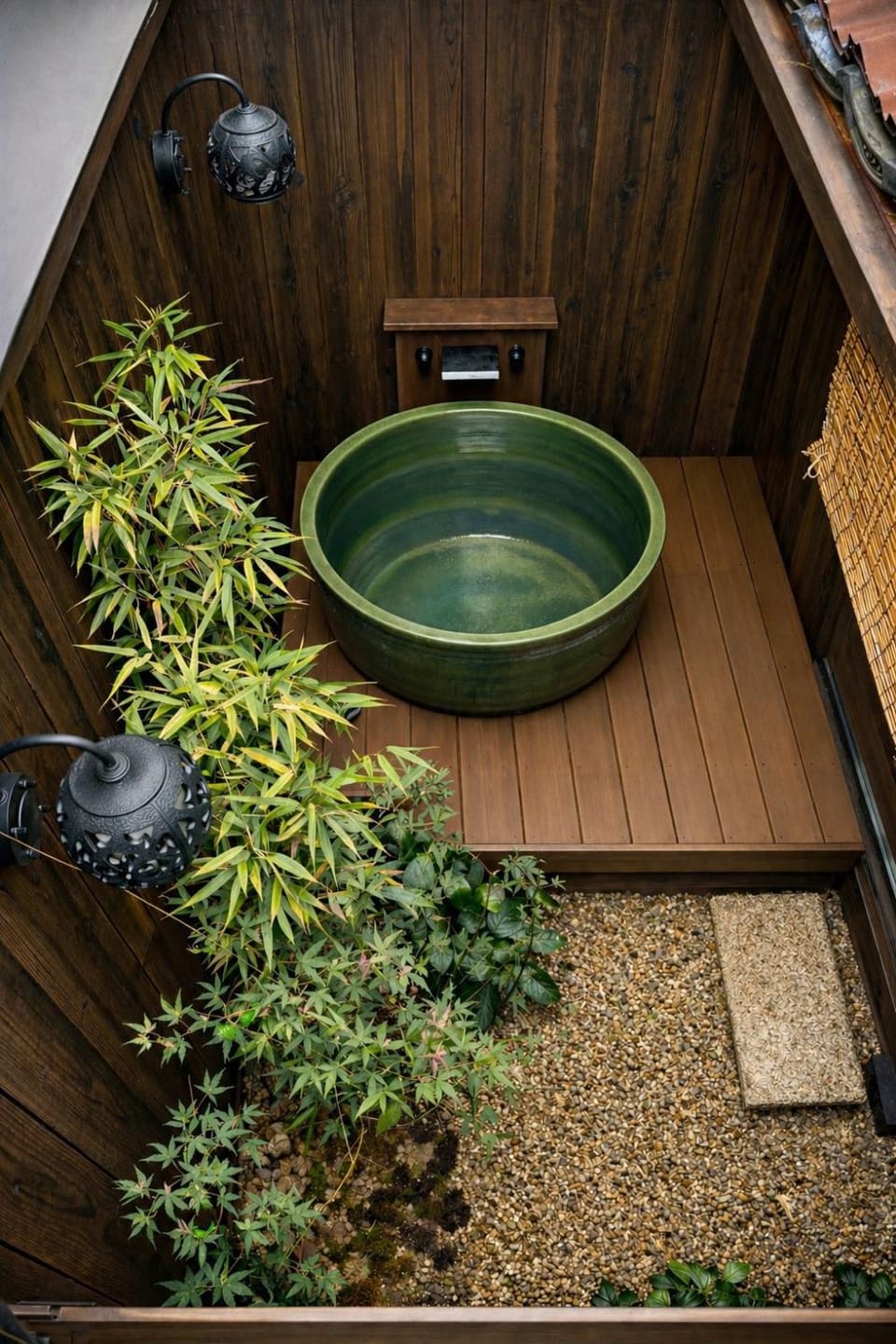 Kyoto Aya Guest House Bed and Breakfast in Kyoto