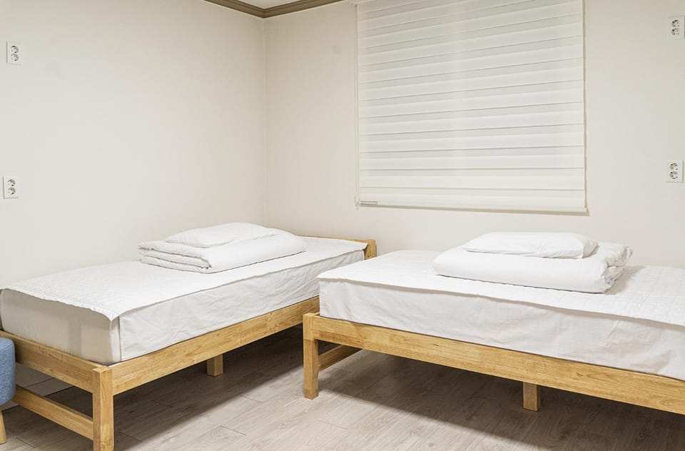 Hwarang Guesthouse Bed and Breakfast in South Korea