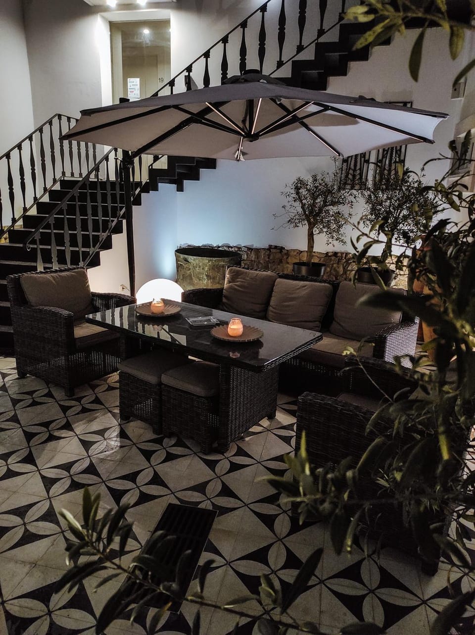 Patio, Seating area