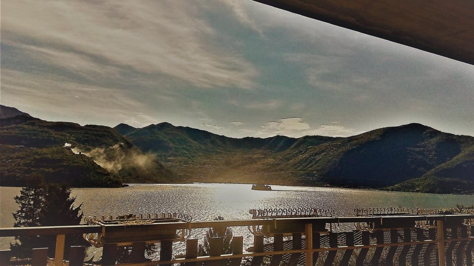 Spring, View (from property/room), Balcony/Terrace, Lake view, Mountain view