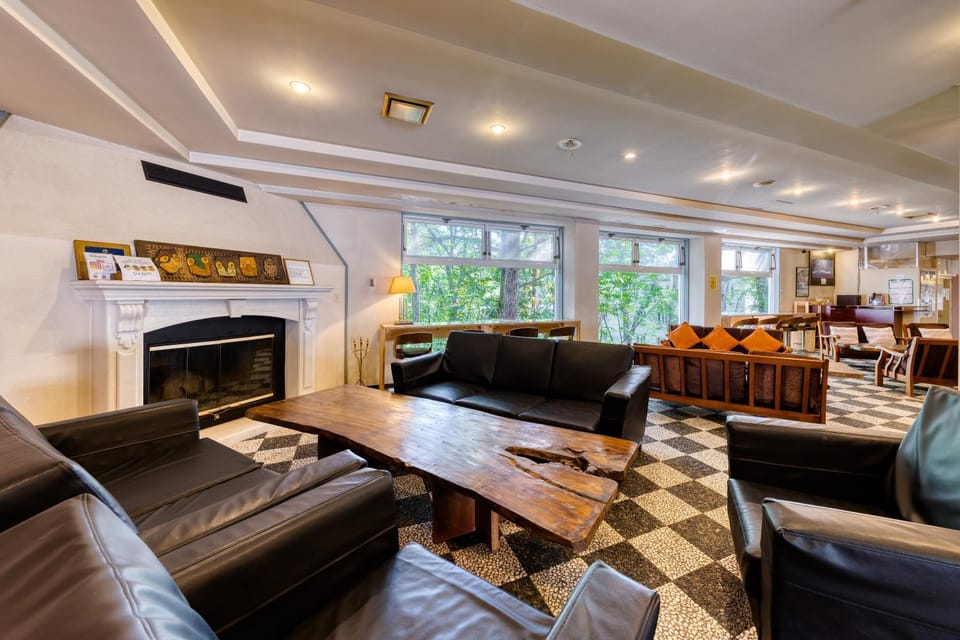 Lobby or reception, flat iron