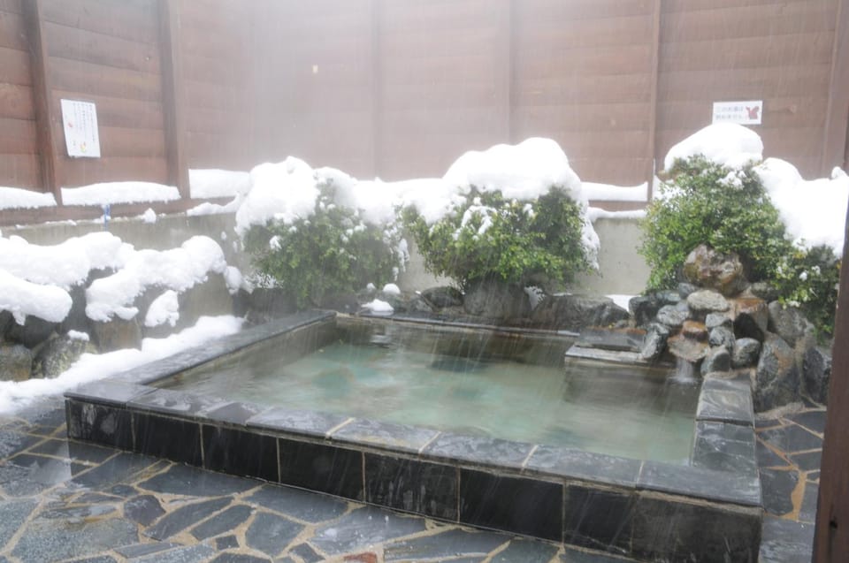 Open Air Bath, Public Bath