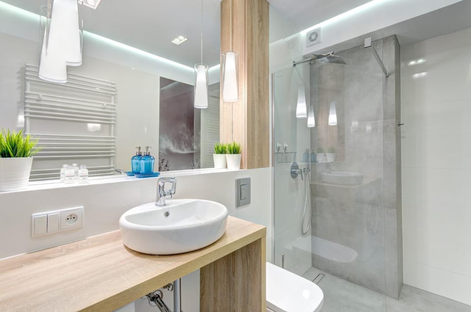 Shower, Bathroom