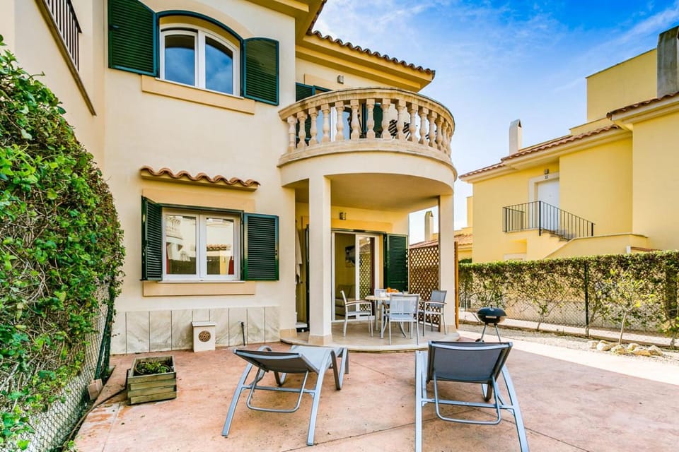 Garden, Balcony/Terrace
