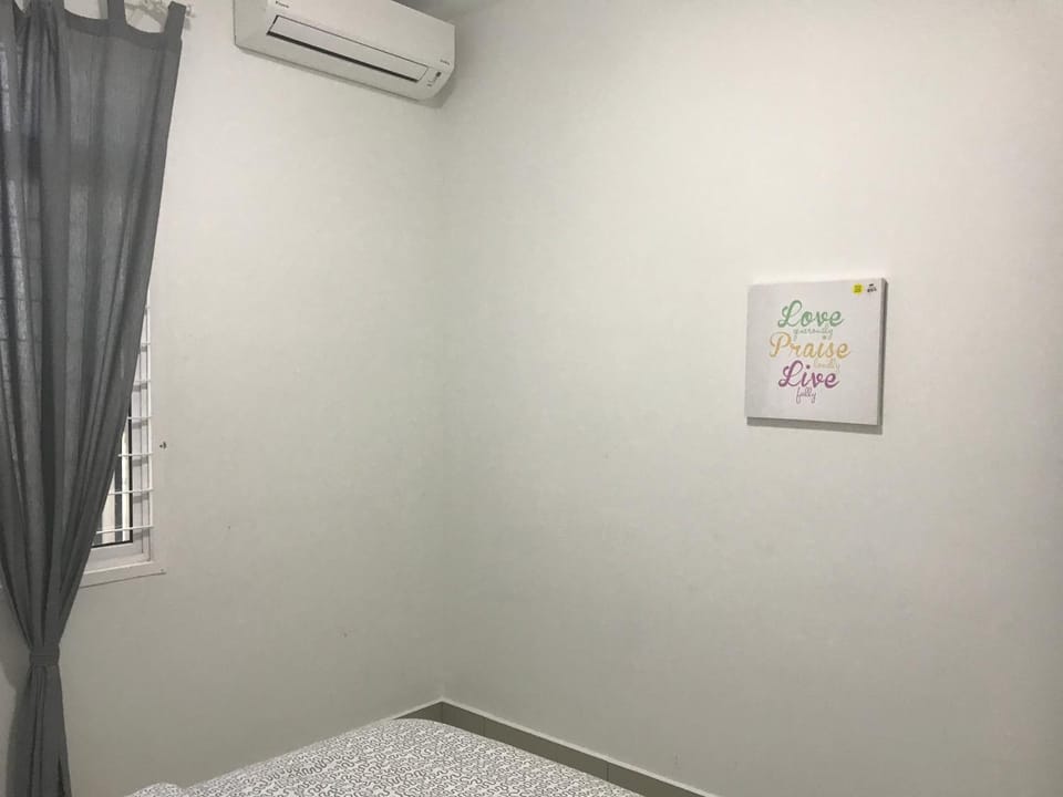 SINGGAH Putrajaya - 3 Bedrooms with Pool and KL View Apartment in Putrajaya