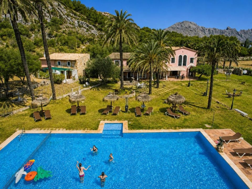 ULLAL - Rural Charm-AGRITOURISM approx 65000 meters PLUS PRIVATE MOUNTAIN villa and Outdoor Adventure Agritourism Apartment EQUIPATED - Private Mountain Path approximately 5 minutes walking from the beach -Ideal for relaxation Apartment in Serra de Tramuntana