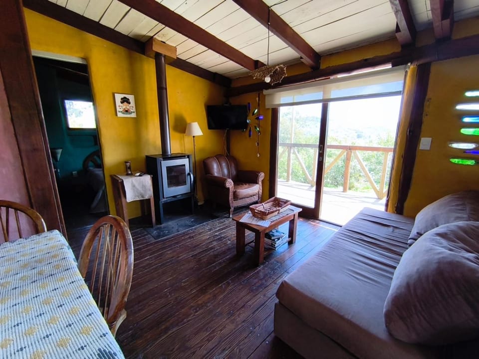 Communal lounge/ TV room, TV and multimedia, Living room, Seating area