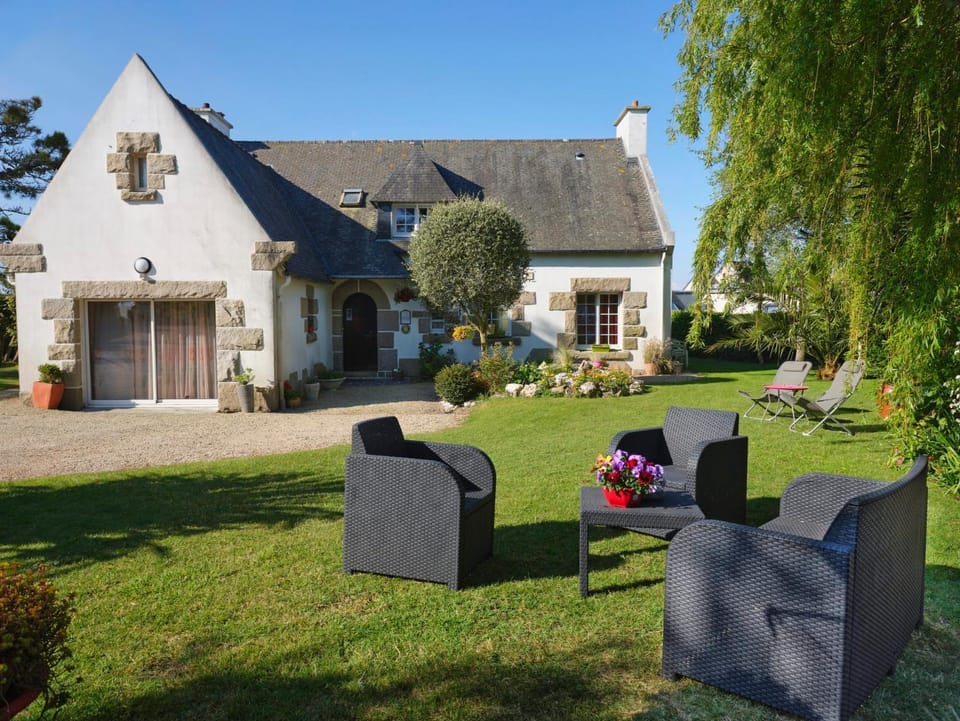 Inner courtyard view