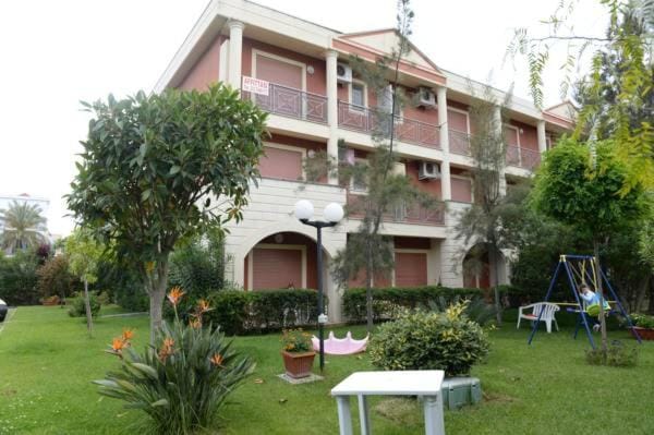 Property building, Patio, Garden