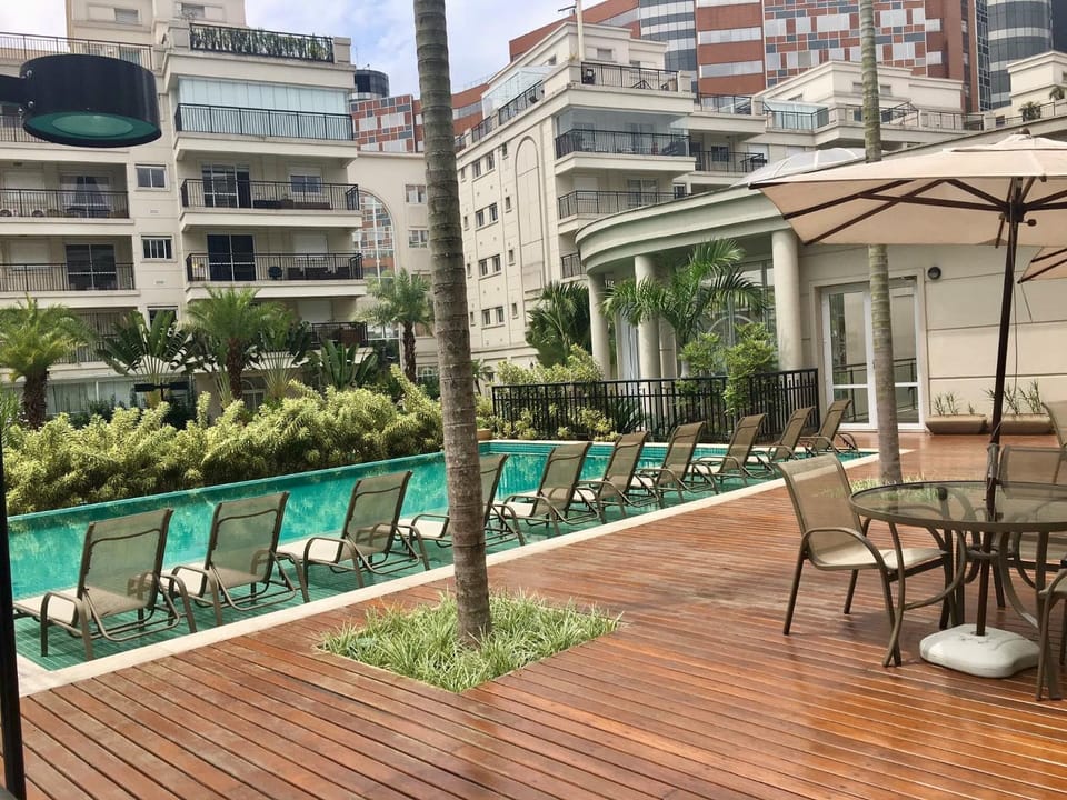 Pool view, Swimming pool, sunbed