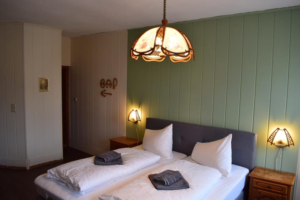 Landhotel "Lichte Aue" Lichtenau Hotel in Erzgebirgskreis