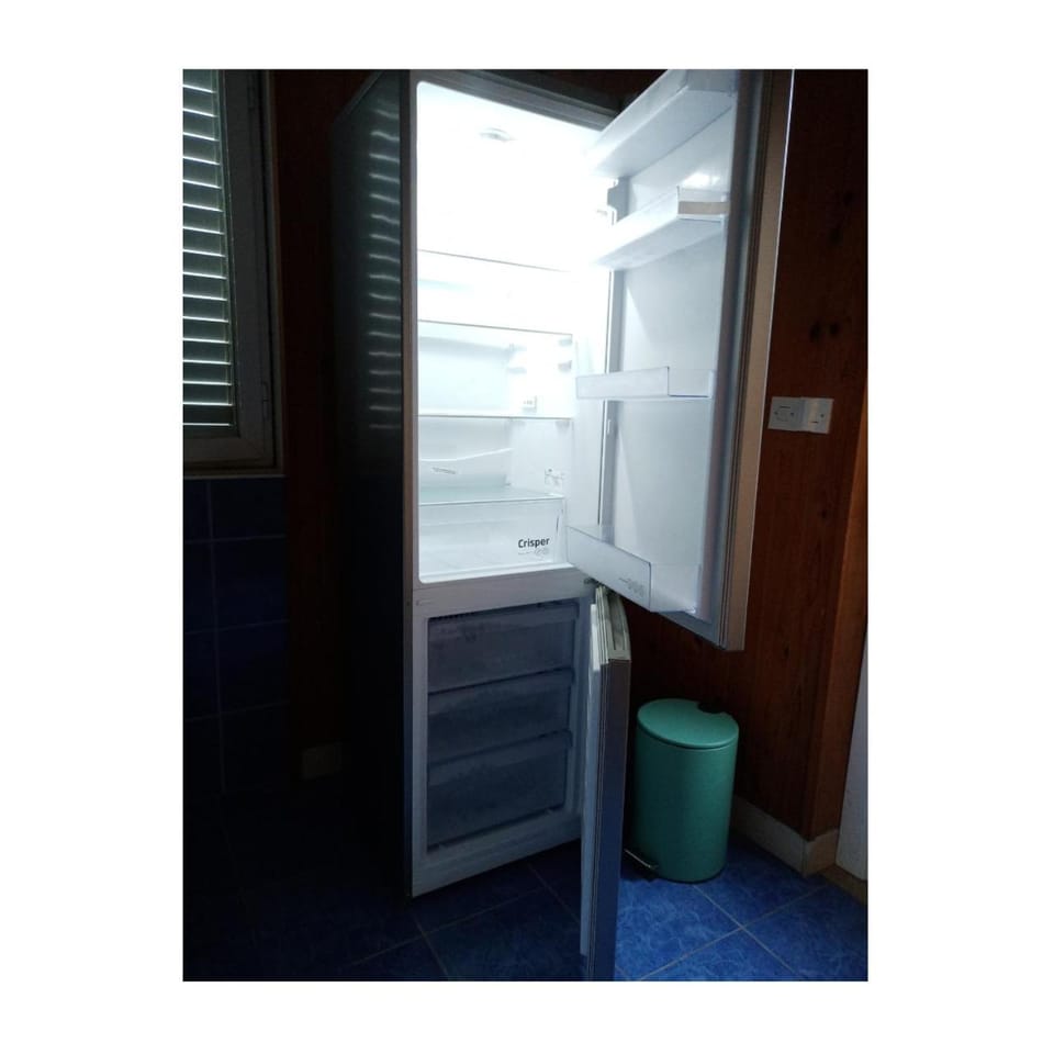 Kitchen or kitchenette, Breakfast