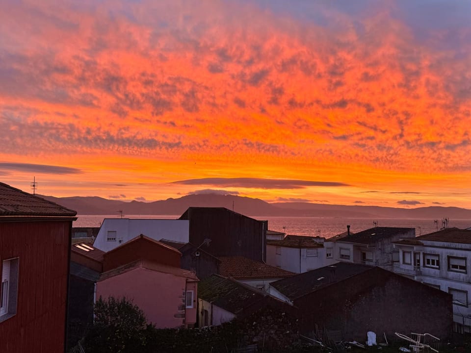 Natural landscape, Mountain view, Sea view, Sunrise