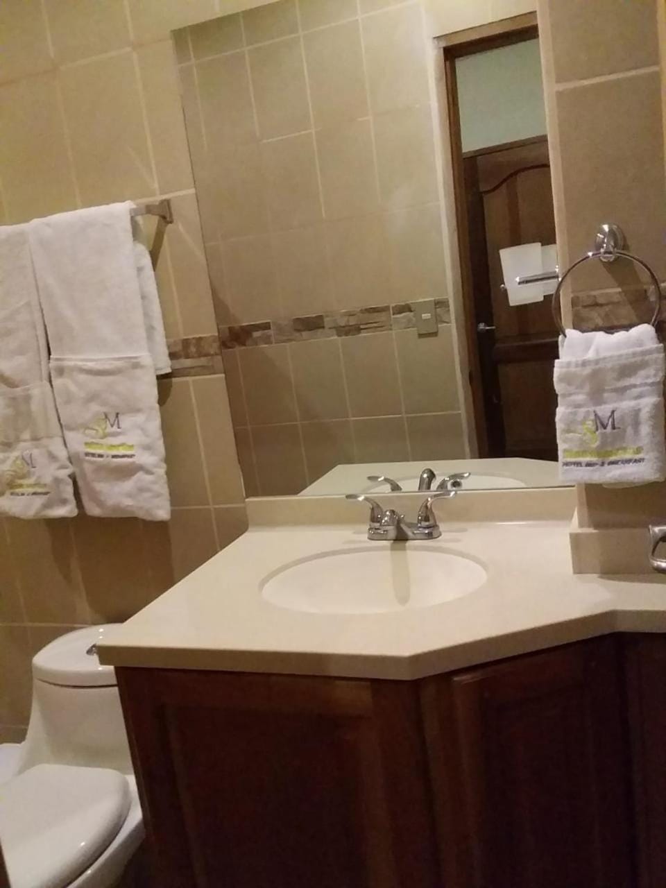 Toilet, Bathroom, Decorative detail