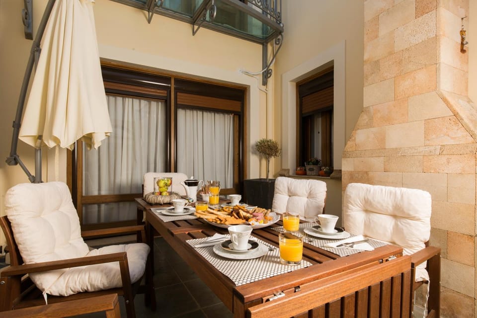 Patio, Garden, Balcony/Terrace