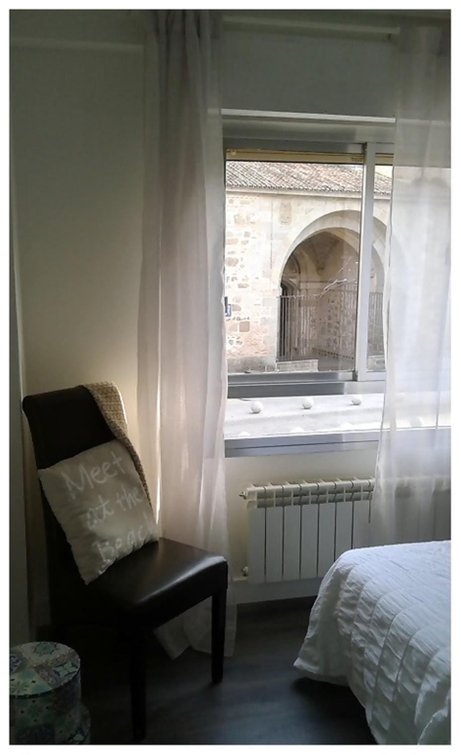Property building, Photo of the whole room