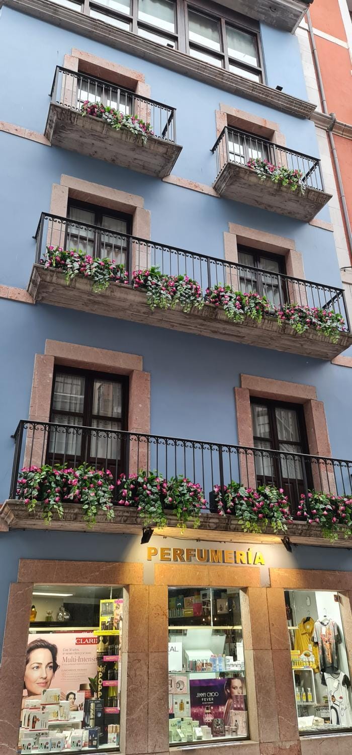 Property building, Facade/entrance