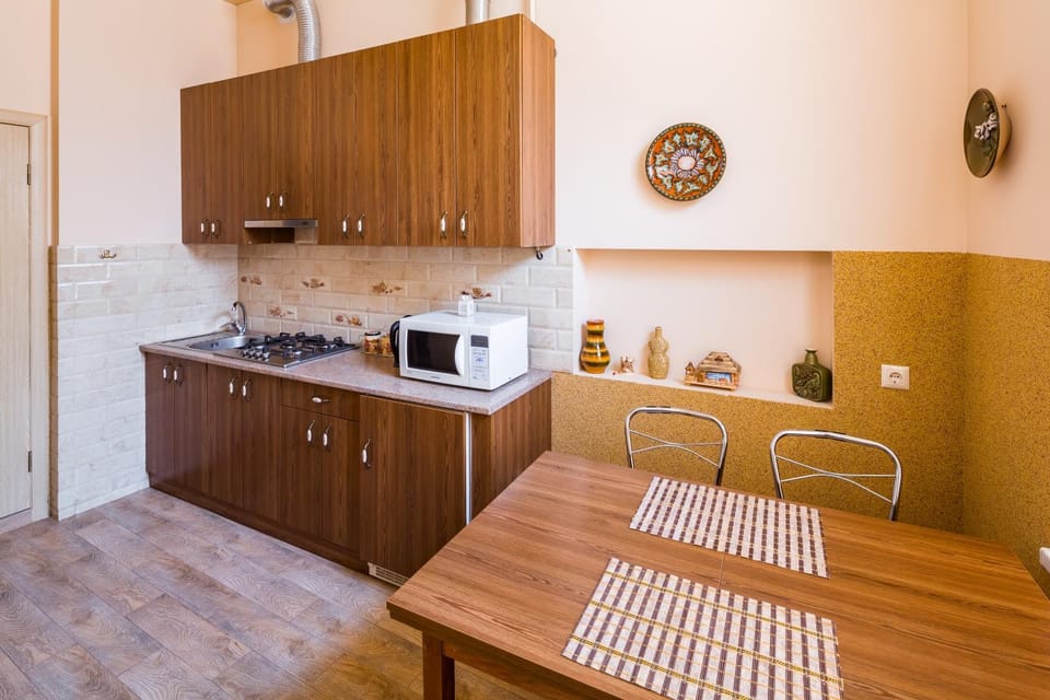 Kitchen or kitchenette