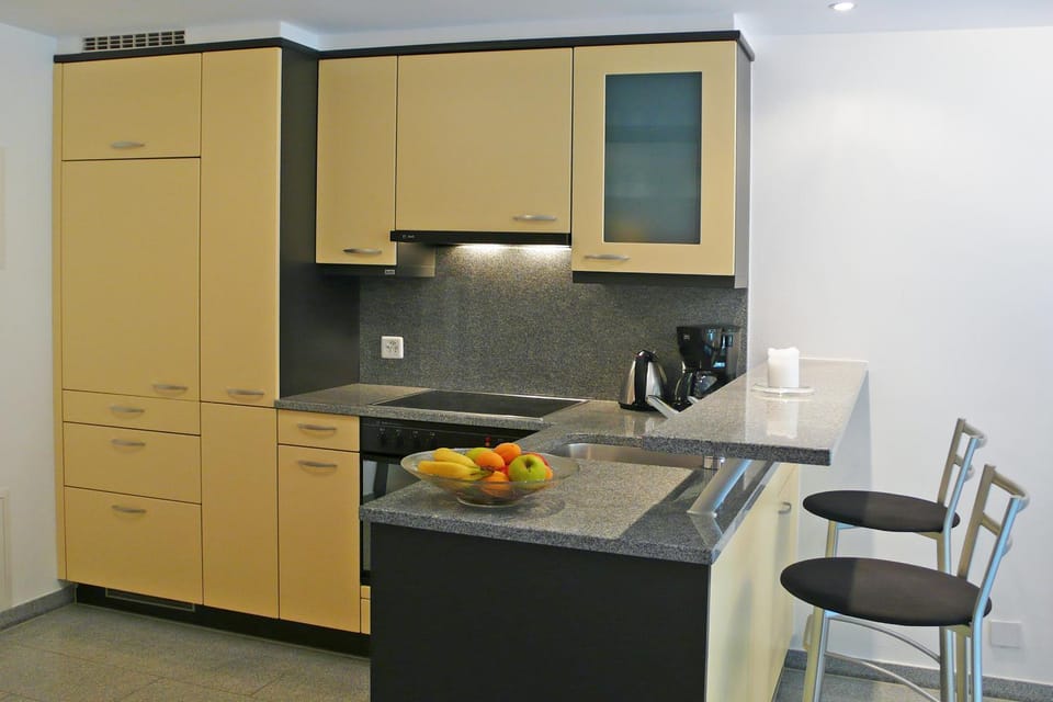Coffee/tea facilities, Kitchen or kitchenette, Dining area, minibar, pet friendly, stove