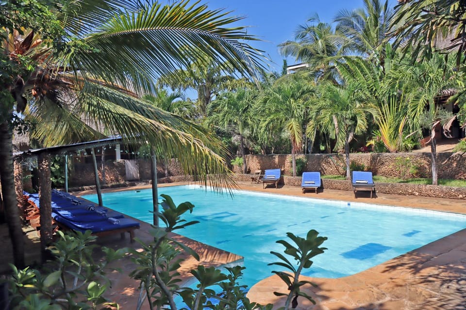 Swimming pool