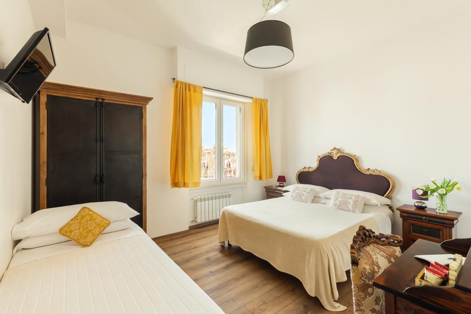 Bed, TV and multimedia, Photo of the whole room, Bedroom, Sea view, wardrobe, air conditioner