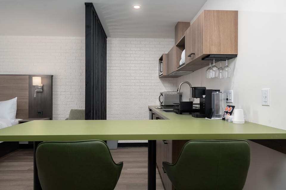Coffee/tea facilities, Kitchen or kitchenette