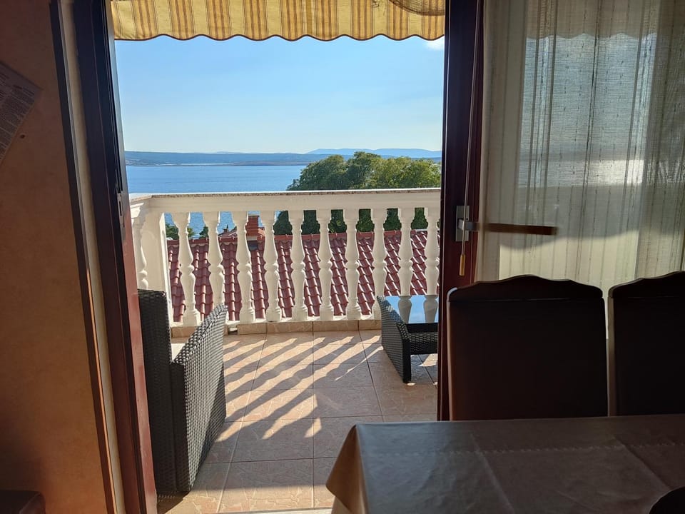 Patio, Day, Natural landscape, View (from property/room), Balcony/Terrace, Living room, Seating area, Dining area, Lake view, Sea view