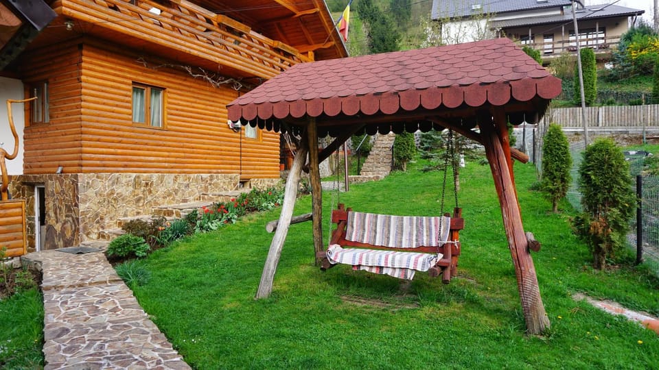 Property building, Activities, Decorative detail, Garden view