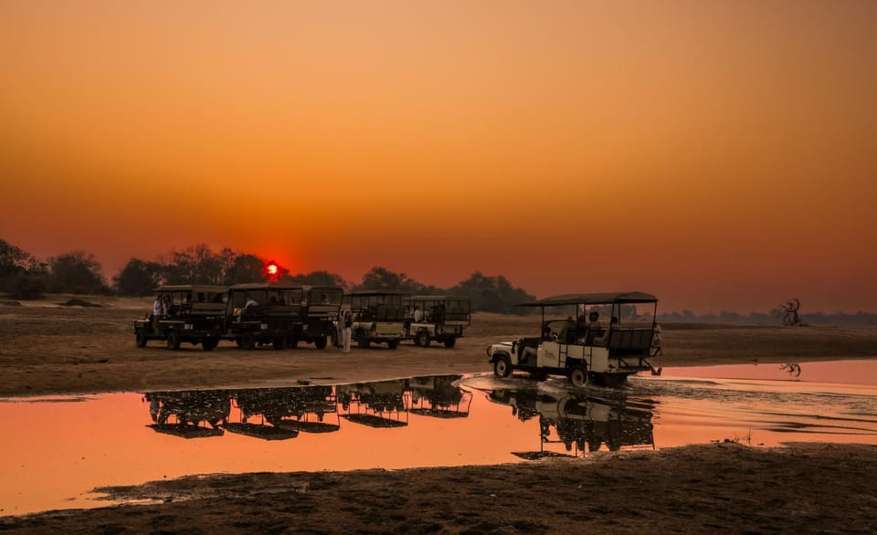 Nearby landmark, Day, Natural landscape, River view, River view, Sunrise, Parking